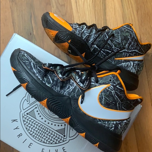 kyrie 5 taco